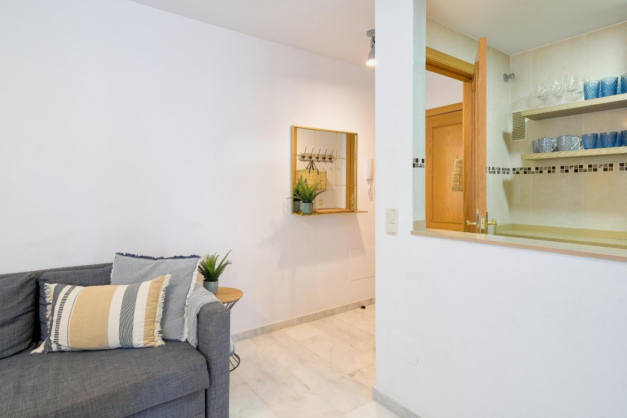 Fuengirola Beach Apartment By Stay Belonio Exteriör bild