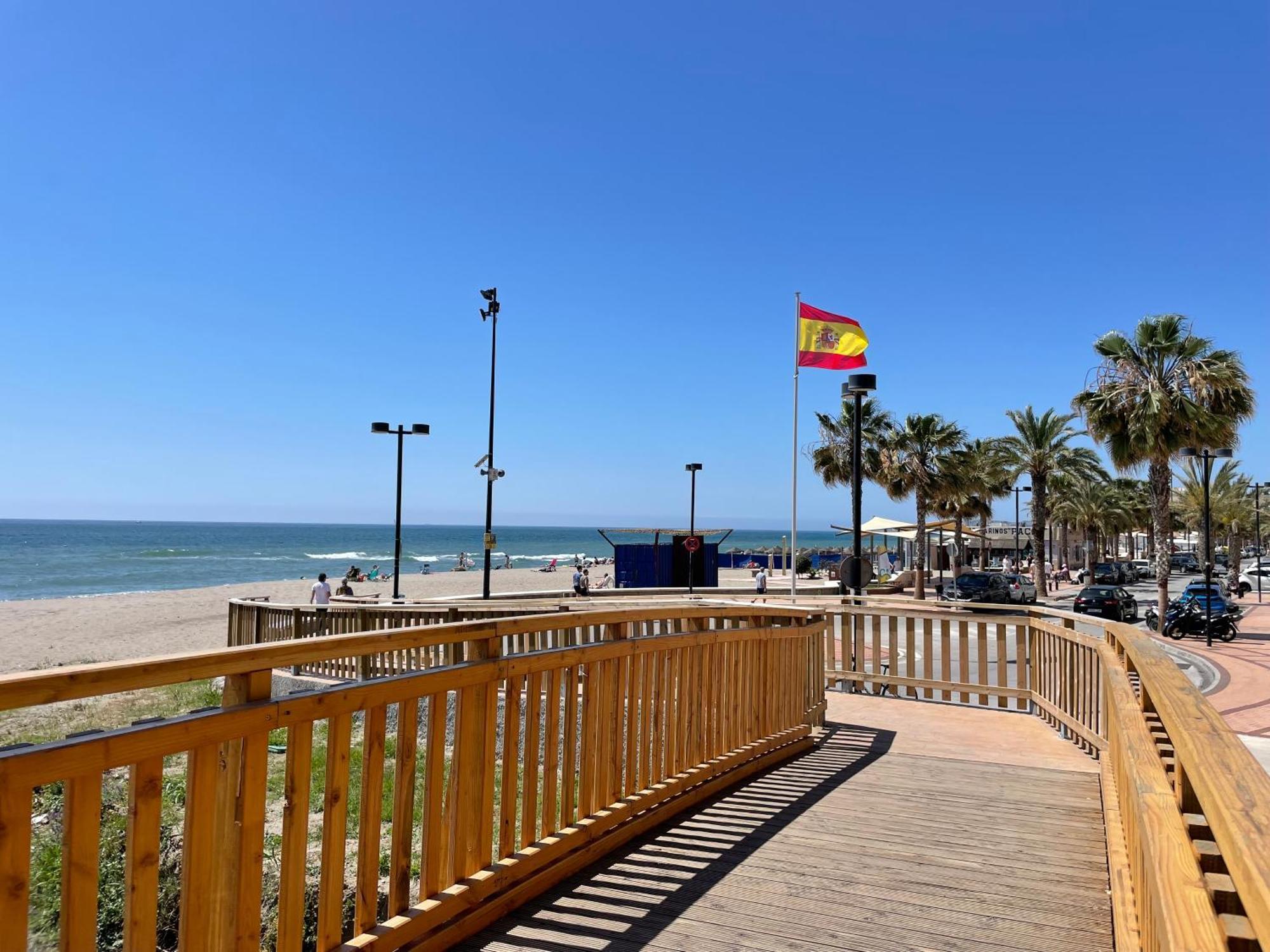 Fuengirola Beach Apartment By Stay Belonio Exteriör bild
