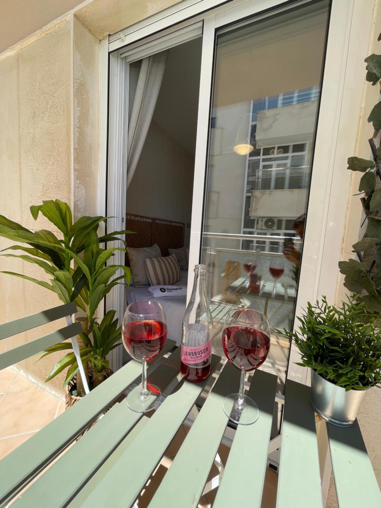 Fuengirola Beach Apartment By Stay Belonio Exteriör bild