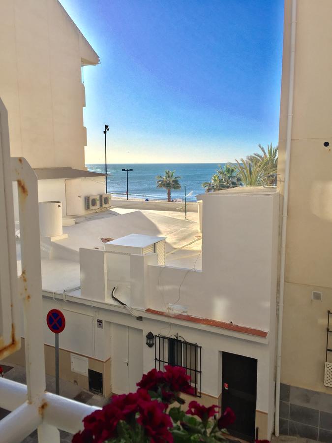 Fuengirola Beach Apartment By Stay Belonio Exteriör bild
