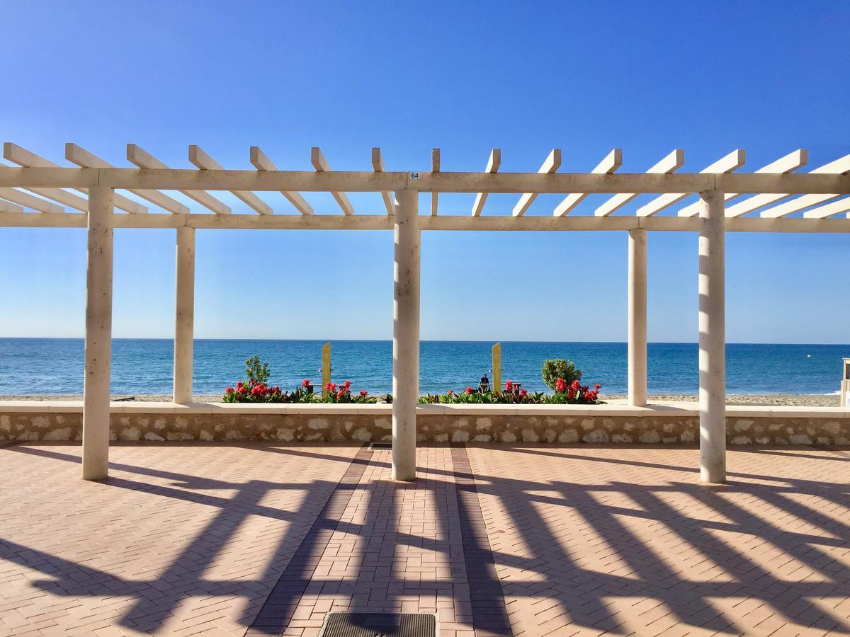 Fuengirola Beach Apartment By Stay Belonio Exteriör bild
